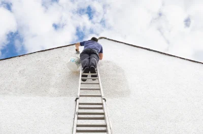 Peinture extérieure au Château-d'Almenêches — façades et ravalement